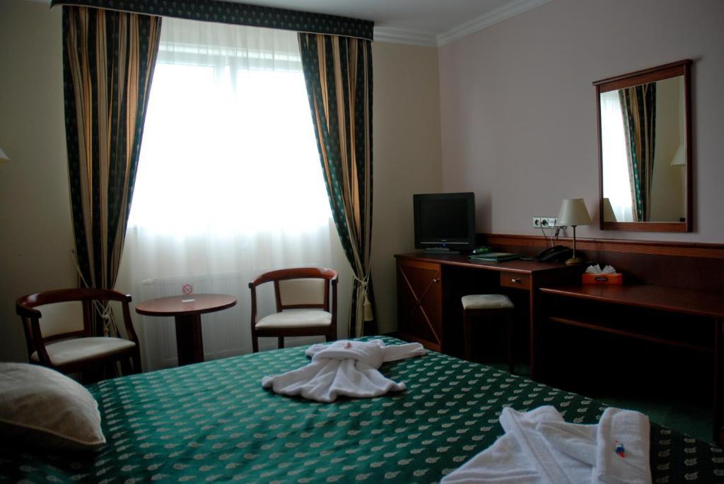 Hotel Komorni Hurka Cheb Habitación foto